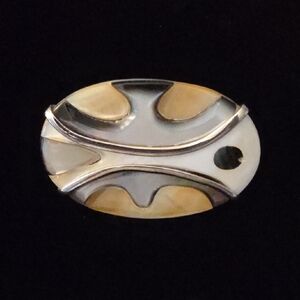 Elegant Gold and Silver Women's Ring